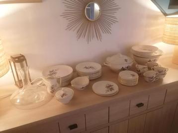 Céramiques de luxe françaises > Moulin des Loups, St Amand beschikbaar voor biedingen