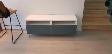 TV meubel Ikea te koop beschikbaar voor biedingen