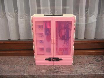 kleerkast Barbi beschikbaar voor biedingen