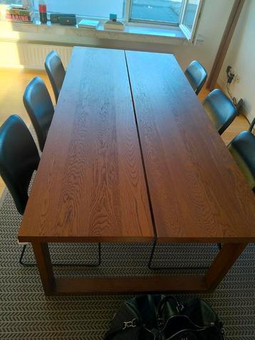 Eetkamertafel  beschikbaar voor biedingen