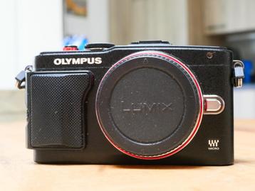 Olympus Pen Lite E-PL6 + 14-42mm beschikbaar voor biedingen