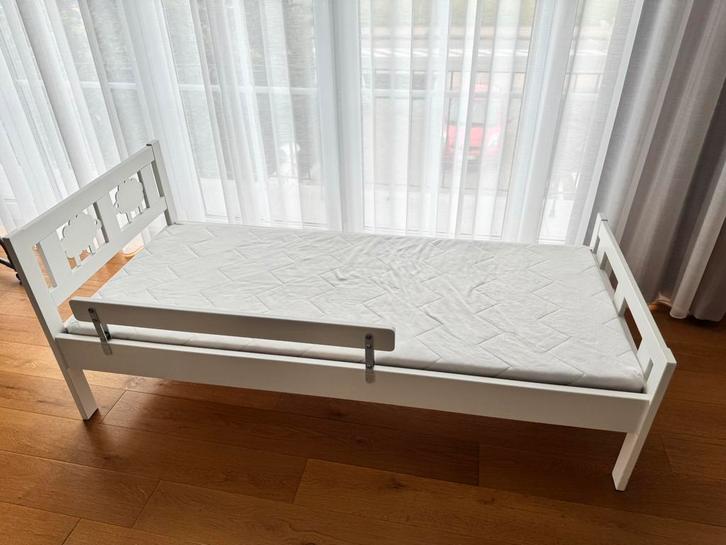 IKEA kinderbed, Kinderen en Baby's, Babywiegjes en Ledikanten, Zo goed als nieuw, Ledikant, Ophalen of Verzenden