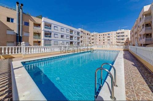 Appartement à Torrevieja à louer, Immo, Appartements & Studios à louer, 50 m² ou plus