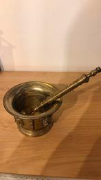 Mortier et pilon de pharmacien en bronze, Enlèvement