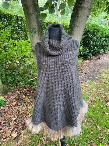 ARMA khaki cape - S beschikbaar voor biedingen