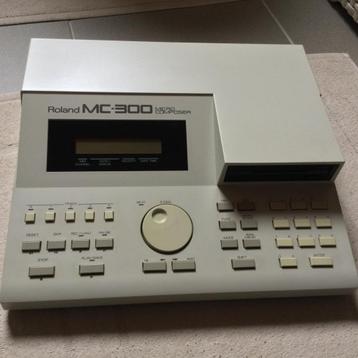 Roland Mc 300 sequencer