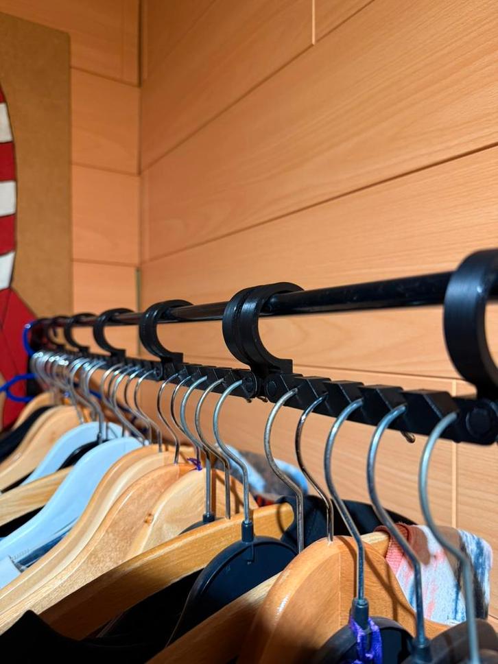 Magische kledinghanger, Kleding | Dames, Kledinghangers, Zo goed als nieuw, Overige materialen, Kinderen en Volwassenen, Ophalen of Verzenden