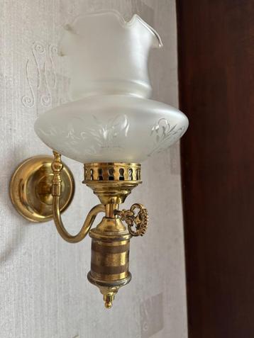 wandverlichting beschikbaar voor biedingen