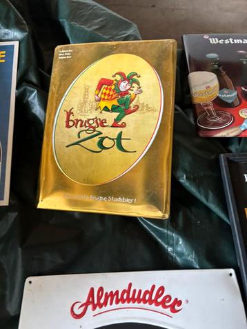 Brugse zot bierplaat beschikbaar voor biedingen