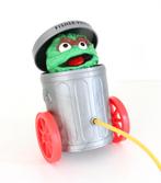 Vintage Fisher Price Oscar The Grouch In Garbage Can Pop Up, Kinderen en Baby's, Speelgoed | Fisher-Price, Ophalen of Verzenden