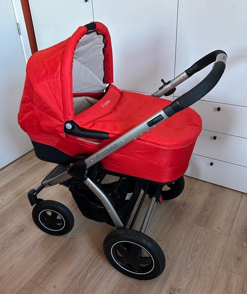 Buggy Maxi-Cosi Mura Plus 3 in 1 + 2x autostoel base isofix, Kinderen en Baby's, Kinderwagens en Combinaties, Zo goed als nieuw