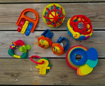 Leuke speelgoedjes voor baby’s beschikbaar voor biedingen