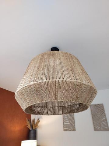 Lustre suspendu en jute