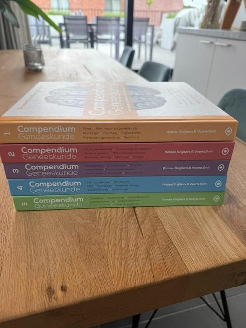 compendium geneeskunde 2.0 boekenreeks, Boeken, Studieboeken en Cursussen, Zo goed als nieuw, Ophalen