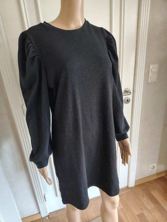 zwarte jurk van jdy, Vêtements | Femmes, Robes, Envoi