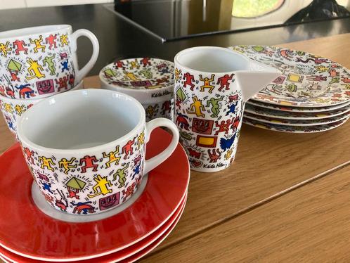 Keith Haring: servies (pakket of afzonderlijk), Huis en Inrichting, Keuken | Servies, Zo goed als nieuw, Bord(en), Ophalen