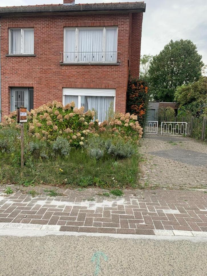 Halfopen bebouwing  op topligging in Sint-Niklaas, Immo, Huizen en Appartementen te koop, Provincie Oost-Vlaanderen, 200 tot 500 m²