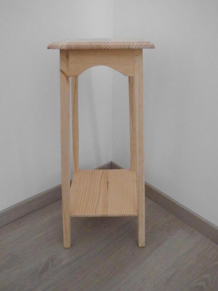 bloemtafeltje in  grenen hout, Huis en Inrichting, Tafels | Bijzettafels, Zo goed als nieuw, Vierkant, 45 tot 60 cm, Hout, Ophalen