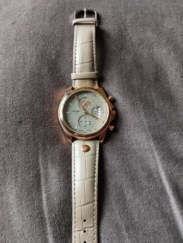 Montre Quartz. beschikbaar voor biedingen