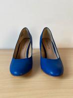 Tamaris blauwe hakken maat 38, Kleding | Dames, Schoenen, Tamaris, Pumps, Blauw, Ophalen of Verzenden