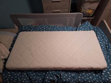Matras Bruine beer  beschikbaar voor biedingen