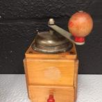 antieke koffiemolens, Enlèvement