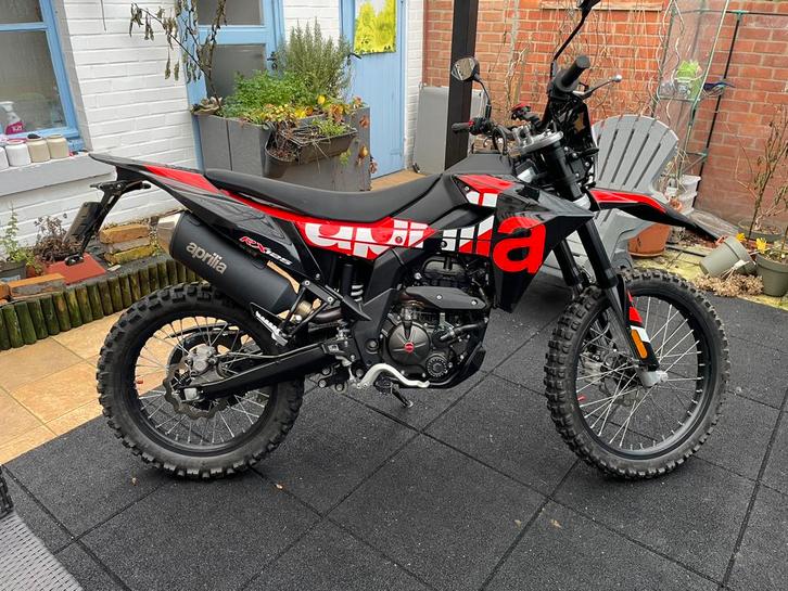 Aprilia RX 125cc 2025, Fietsen en Brommers, Brommers | Derbi, Zo goed als nieuw, Ophalen