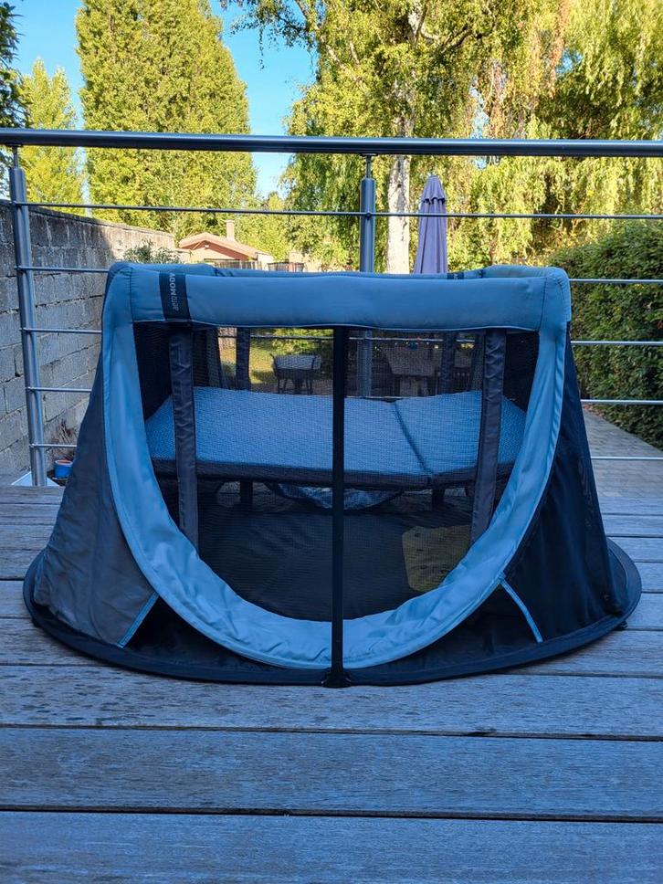 AeroMoov Reisbedje/Campingbedje - Inclusief zonnescherm, Kinderen en Baby's, Babywiegjes en Ledikanten, Zo goed als nieuw, Reisbedje