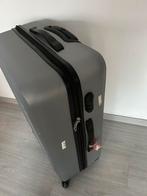 Grande valise, très résistante, utilisée quelques fois à 15€, Bijoux, Sacs & Beauté, Utilisé