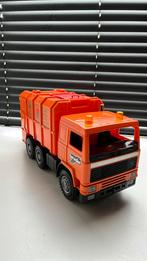 Vintage Bruder Volvo vuilniswagen met ophaalcontainer, Kinderen en Baby's, Ophalen, Zo goed als nieuw