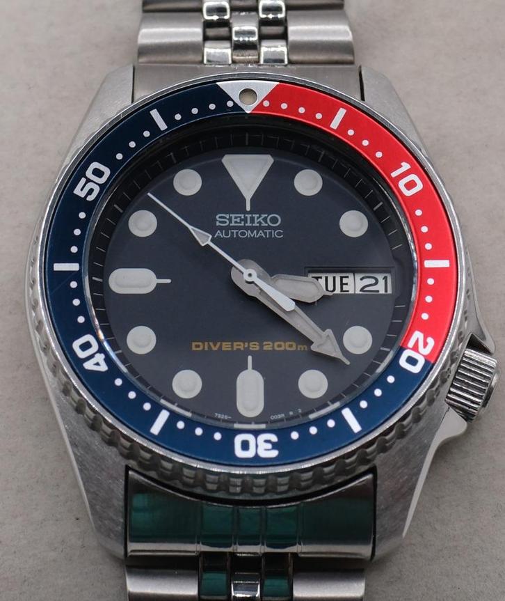 Seiko SKX015 K2 "Mini" Diver's 200m "pepsi", Handtassen en Accessoires, Overige Accessoires, Ophalen of Verzenden
