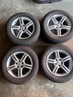 Winterbanden 225/65R17 102H, toyota RAV4, Auto-onderdelen, Banden en Velgen, Ophalen, Winterbanden