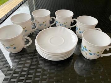 Zesdelig, tassen en ondertassen, vintage, arcopal, nieuw beschikbaar voor biedingen