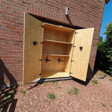 Paardrijkast, Zadelkast, Stabiele kast beschikbaar voor biedingen