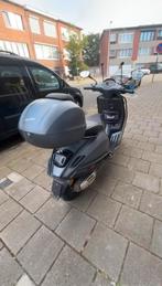 Vespa sprint a klasse, Ophalen, Zo goed als nieuw, Benzine, Vespa