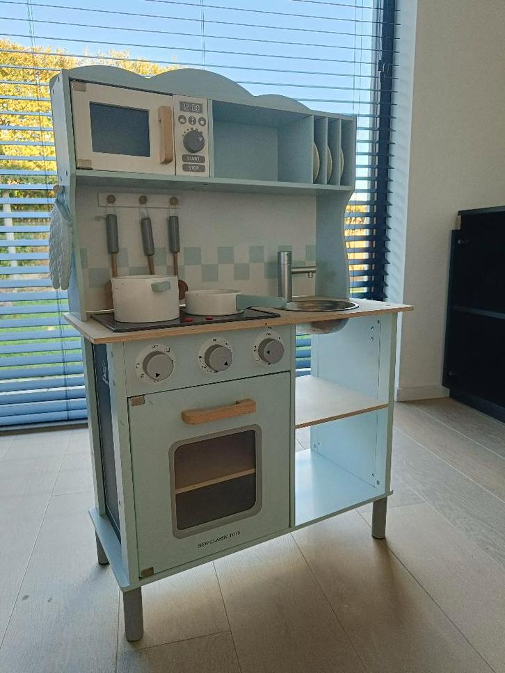 New classic toys kitchenette goed onderhouden en volledig, Kinderen en Baby's, Speelgoed | Speelkeukens, Gebruikt, Speelkeuken
