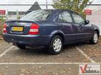 Mazda 323 1.6i Touring | Airco | Trekhaak |, Zwart, Blauw, 180 g/km, Bedrijf