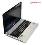 ASUS R510V, Computers en Software, Ophalen, 15 inch, Asus, Qwerty