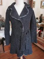 Heel mooi Italiaans wollen jasje, Kleding | Dames, Ophalen of Verzenden, Zo goed als nieuw, Maat 38/40 (M), Zwart
