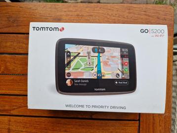 Tomtom 5200 met ingebouwde sim kaart beschikbaar voor biedingen