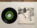 Elvis Costello : 2 singles, Verzenden, Gebruikt