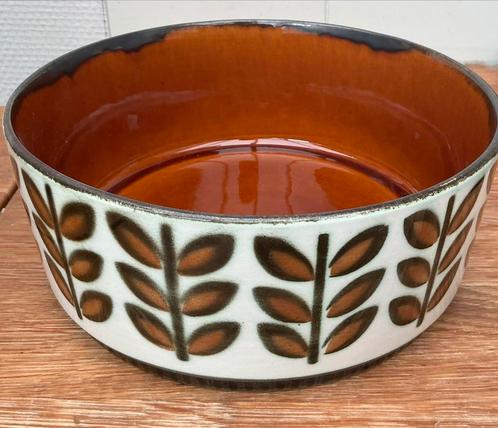 Saladeschaal Boch met decor Rambouillet, Antiek en Kunst, Antiek | Keramiek en Aardewerk, Ophalen of Verzenden