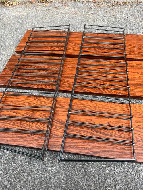 Tomado wandrek met 3 identieke houten leggers, Huis en Inrichting, Woonaccessoires | Wandplanken en Boekenplanken, Gebruikt, Ophalen