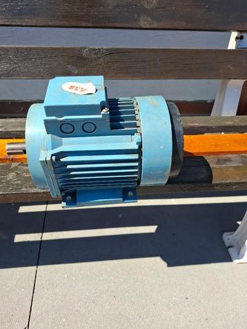 moteur 380, Divers, Enlèvement, Comme neuf
