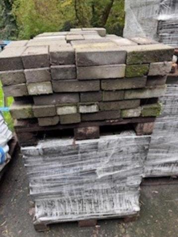 betonklinkers beschikbaar voor biedingen