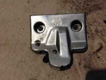 SLOTVANGER ACHTERKLEP Opel Vectra A (86 / 87) (90-276-394) beschikbaar voor biedingen