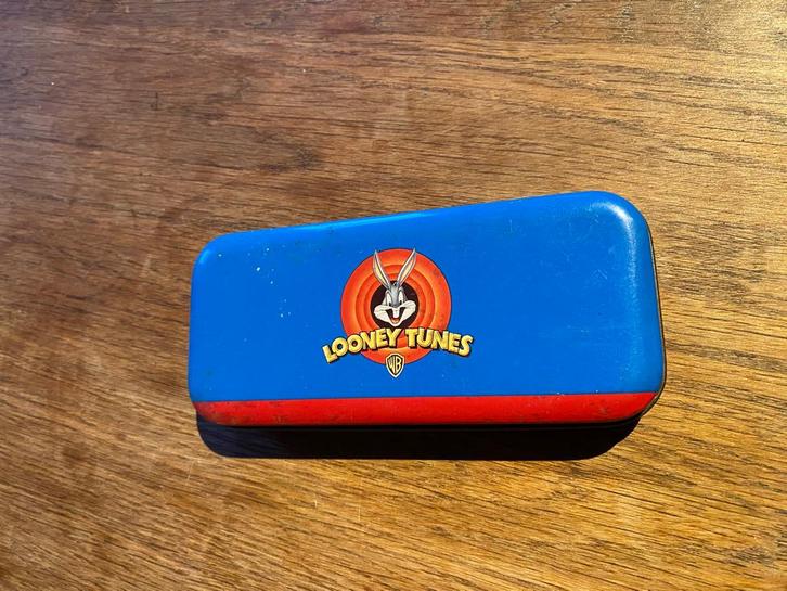 Looney Tunes Warner Bros 1997 vintage metalen doos 14 cm, Verzamelen, Stripfiguren, Gebruikt, Overige typen, Looney Tunes, Verzenden