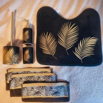 Nieuw set - toiletmat - 3 gastendoekje- etc. beschikbaar voor biedingen