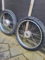Honda camino roue à rayon avec nouveau pneu., Vélos & Vélomoteurs, Pièces de cyclomoteur | Oldtimers & Ancêtres, Comme neuf, Enlèvement ou Envoi
