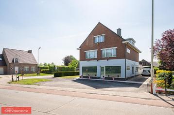 Commercieel te koop in De Pinte, 4 slpks beschikbaar voor biedingen